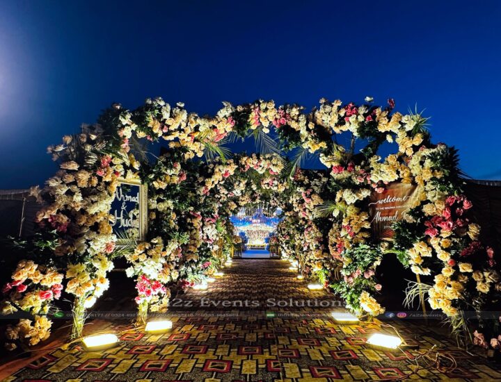 grand floral entrance, tunnel entrance, wedding designers, decor experts